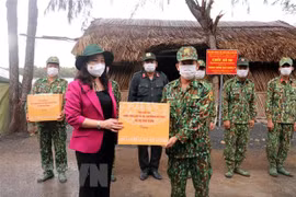 Vice State President visits COVID-19 control forces along southwestern border 