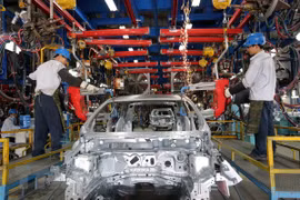 Vietnam may attract 30 billion USD in FDI this year: experts 