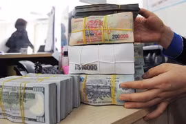 Banks warned about loans to big corporate customers