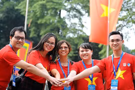 Young intellectuals actively contribute ideas for national development 