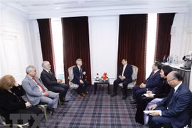 CPV seeks to promote ties with French and British communist parties