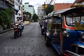 Thailand to spend another 1 billion USD supporting workers affected by COVID-19