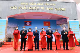 Vietnam, Laos officially launch Nam Giang – Dakta Ok int’l border gates