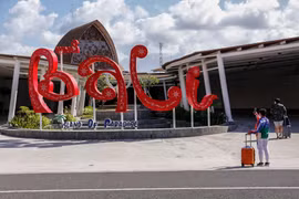 Vietnam, Indonesia exchange experience in COVID-19 prevention, economic re-opening