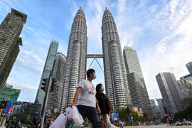 COVID-19 lockdown puts pressure on Malaysian government's finances