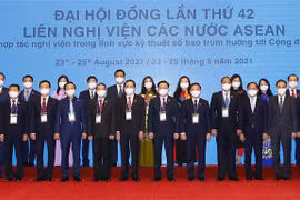 President Nguyen Xuan Phuc sends welcoming remarks to AIPA-42 General Assembly