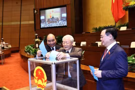 Nguyen Xuan Phuc relieved from Prime Minister position