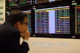 New stock trading accounts hit record high in March