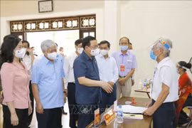 NA Chairman examines elections in Bac Ninh, Bac Giang provinces