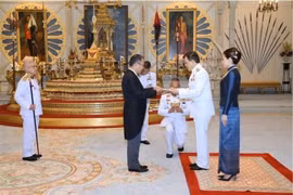 Thai King confident on growth of Vietnam-Thailand ties