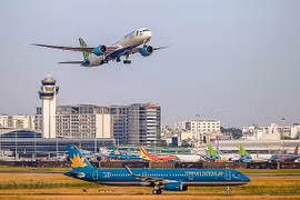 Regular int’l flights suggested to resume from December 15