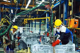 Efforts made to boost supporting industry's growth