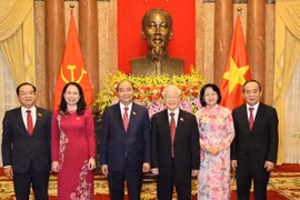 Duty handover ceremony held between former, new State Presidents