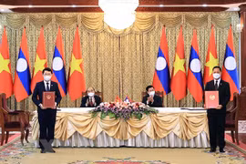 Vietnamese, Lao provinces seek to deepen cooperative ties 
