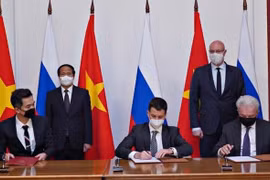 Vietnam, Russia sign cooperation agreement on vaccine production 