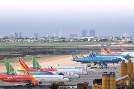 Vietnam to resume nine regular international air routes