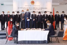 Vietnam works to promote trade, investment, agricultural cooperation with EU