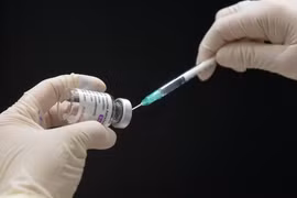 HCM City prioritises vaccinations for persons aged over 65, those with chronic diseases 