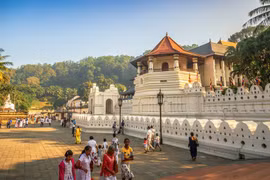 Vietnam, Sri Lanka seek to cooperate in tourism