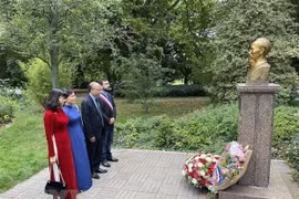 President Ho Chi Minh remembered in France, Singapore