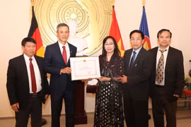 Outstanding overseas Vietnamese in Germany honoured