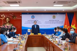 Vietnam, Laos forge trade union cooperation