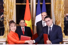 Vietjet, French technology firm set up long-term strategic partnership