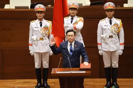 NA Chairman receives congratulations from Chinese top legislator