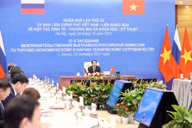 Vietnam, Russia review economic, trade, scientific cooperation ties