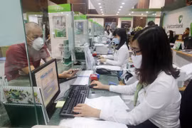 Banks agree to cut lending rates to support hard-hit businesses