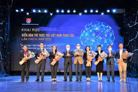 Global forum gathers over 170 young Vietnamese intellectuals