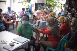 Indonesia, Malaysia tighten entry from several countries