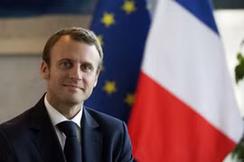 France, Hungary offer COVID-19 vaccines, rapid test kits to Vietnam