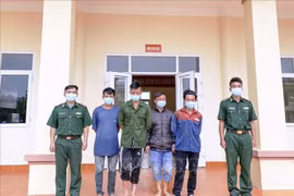 Four arrested for illegal border crossing