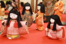 Japan's traditional dolls on display in HCM City