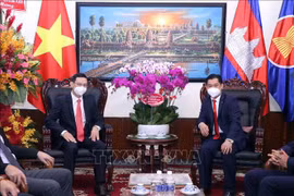 HCM City congratulates Cambodia on 68th Independence Day