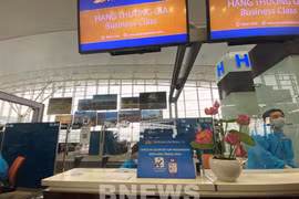 Vietnam Airlines pilots IATA Travel Pass on flight to Europe