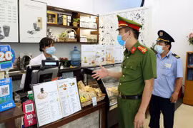 Hanoi introducing comprehensive measures to control COVID-19: City leader