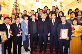 Winners of National Press Awards on Party building named