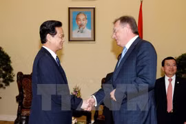 Government commits to backing oil and gas ties with Russia