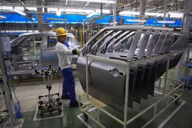 S&P warns of Thailand’s credit outlook
