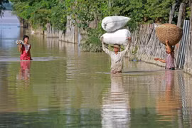Myanmar calls for international flood relief