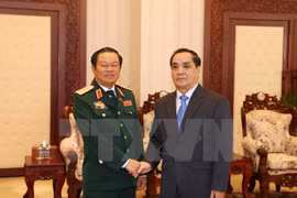  Lao PM hails military cooperation with Vietnam 