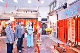 Visitors at Thang Long Imperial Citadel in Hanoi (Photo: nhandan.vn)