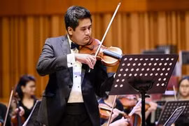 Violinist Bui Cong Duy (Photo: Ho Guom Opera House)