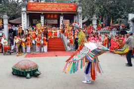 Hanoi moves to preserve ancient dances