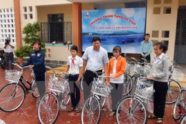 Impoverished students receive learning assistance