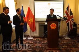 Vietnam, UK beef up defence ties