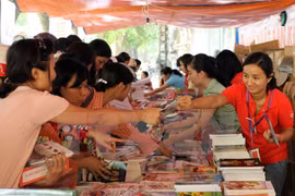  Russian literature books in Vietnamese made public