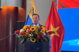 Vietnamese Ambassador to Venezuela Vu Trung My speaks at the event. (Photo: VNA)